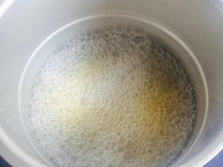 6、暖胃滋补养生粥+海参小米粥,大火煮开转小火