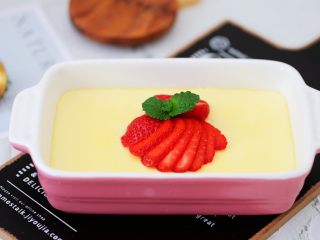 12、无需烤箱的奶香布丁,成品图