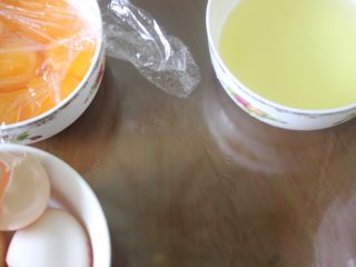 7、惊喜玫瑰马卡龙,准备好蛋白