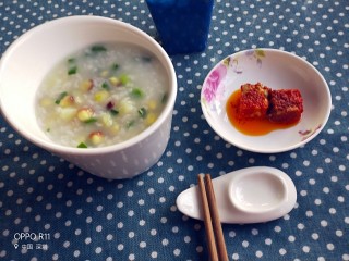 17、软糯玉米土豆咸粥,早上煮一锅这样的粥，配点小菜，好极了！