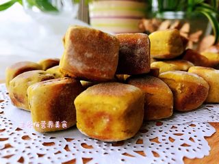 15、平底锅高钙小馒头,成品。