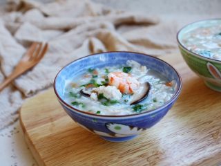 15、鸡蓉虾仁香菇粥,成品图。