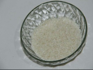 2、地瓜山药粥,再准备好大米