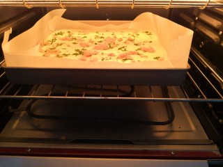 14、无油肉松蛋糕卷,烤箱120度，烤15分钟（需要预热的烤箱，提前预热）