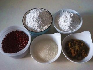 1、蜜豆松糕,食材集合