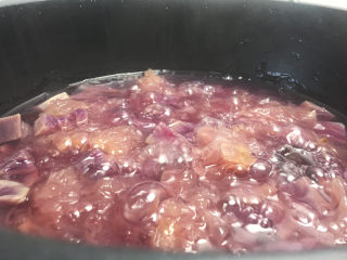 11、紫薯银耳粥,煮5分钟，再加枸杞煮2分钟