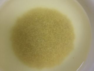 2、双米雪梨粥,小米同上