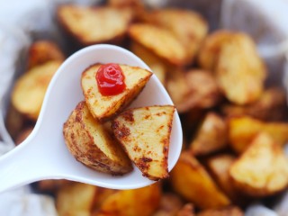 14、好吃到吮指的烤薯角,全家都喜欢。。