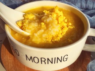 13、宝宝辅食8M➕：南瓜蛋黄十倍粥,成品图