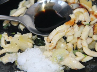 12、幸福早餐~鸡肉挂面,半勺酱油