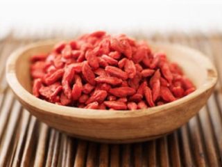 6、姨妈月经失调养生粥,洗净适量放置一边