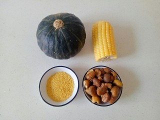 2、玉米南瓜粥,准备食材