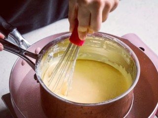 10、半熟芝士,水浴加热，并不停搅拌