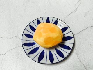 1、红枣番薯粥,番薯洗净削皮