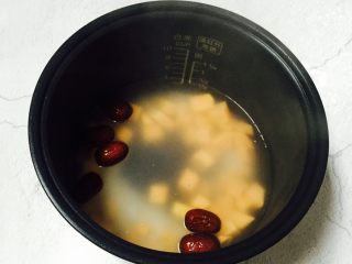 9、红枣番薯粥,水量约700ml