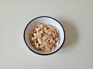 5、红豆小米粥,燕麦淘洗干净