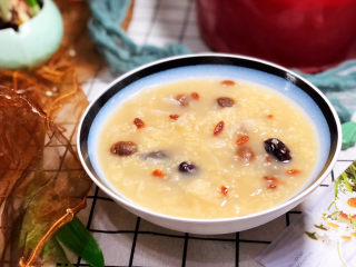 17、银耳小米粥➕红枣银耳小米粥,成品