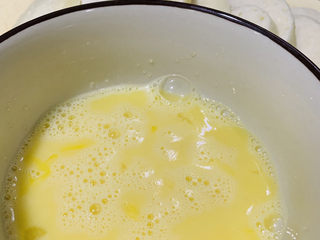 9、烤馒头片,打散