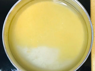 8、紫薯小米粥,水不需要加太多