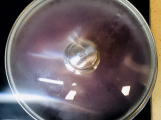 15、紫薯小米粥,此时转小火,盖上锅盖,慢慢煮一会儿