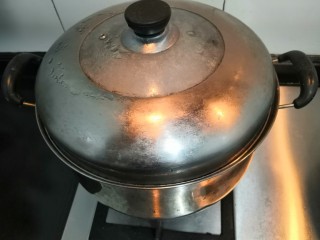 15、桂花糕,大火蒸25分钟后，关火取出