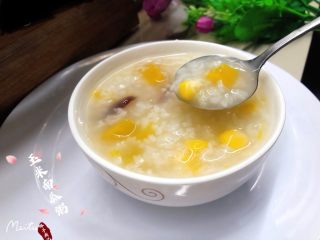 15、玉米南瓜粥,清淡微甜，浓浓的玉米香味
