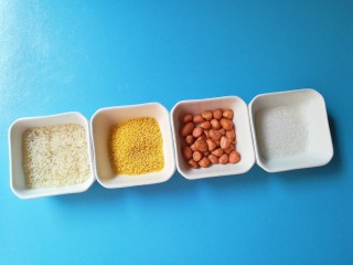 1、花生二米粥,食材准备:大米30克、小米15克、花生20克、细砂糖少许