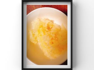 4、银耳苹果莲藕粥,泡发好的银耳切小块备用！