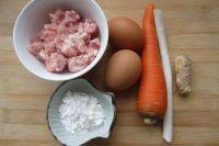 1、鲜蛋饺,准备原料