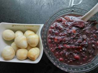 5、养生粥,我昨晚炖的:早上起来就可以吃上碗热腾腾的粥