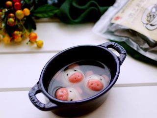 20、萌猪黑芝麻汤圆,成品一
