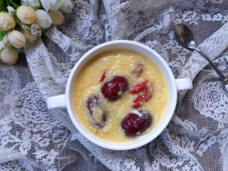 15、鸡蛋小米粥,营养丰富哦！