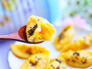 16、网红蛋挞皮芒果酥,来一口～