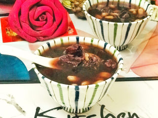 15、红枣黑米粥,冬日来一碗暖暖的养生粥吧