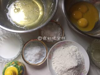 1、网红的肉松小贝,蛋糕食材