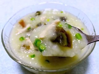 10、皮蛋瘦肉粥,皮蛋入口香浓可口唇齿留香让人回味无穷