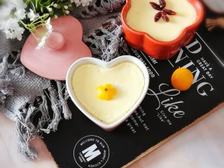 17、鸡蛋牛奶布丁,一人一碗 趁热吃吧