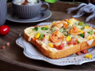 14、鲜虾吐司披萨,诱人吧!