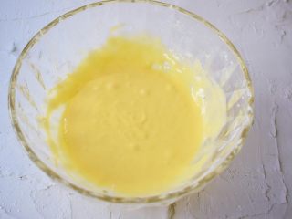 4、华夫饼,搅拌均匀