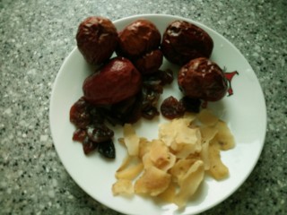 3、养生粥_,大枣洗净。