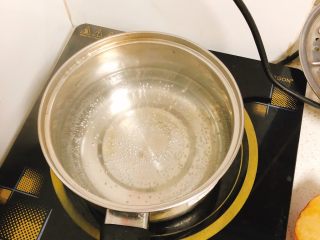 13、椰蓉薯圆,想吃的时候,烧开一锅水。