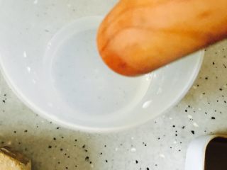 21、花朵面包,用擀面杖一头蘸水