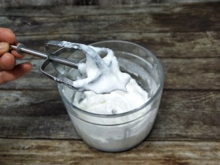 5、华夫饼,蛋白打发