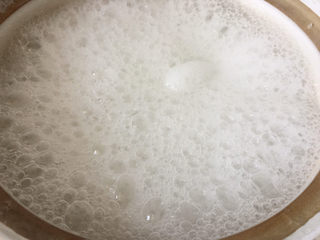 11、生滚牛肉粥,锅里大火一直烧