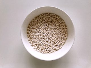 1、度夏消暑好饮品，火龙果西米露（附西米快熟方法及注意事项）,干净的西米。