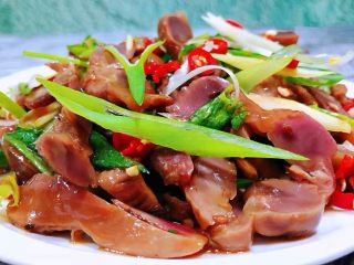 15、凉拌鸡胗,凉拌鸡胗也是非常不错的下酒小菜噢