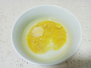 8、山药枸杞粥,加入清水