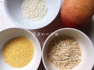 1、小米燕麦苹果粥,食材。