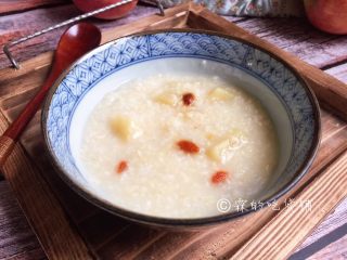 9、小米燕麦苹果粥,完成。