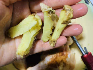 7、蜜汁鸡腿,加姜丝；